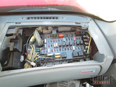 2006 Freightliner Columbia Fuse Box Diagram Schema Digital