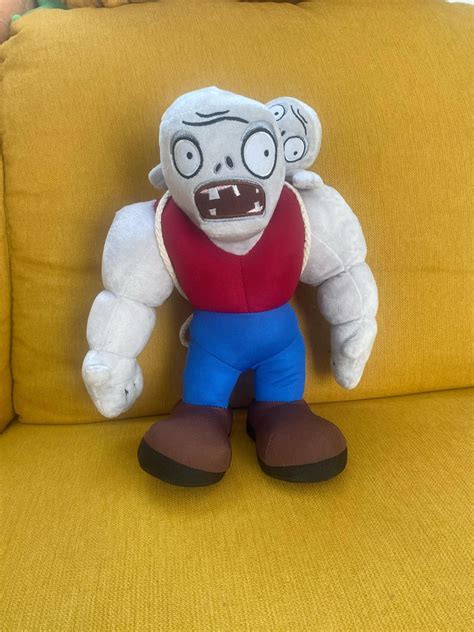 Gargantuar plush arrived today : r/PlantsVSZombies