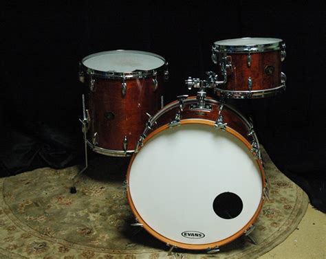 Gretsch Vintage Usa 1970s Walnut Drum Set 12 16 22