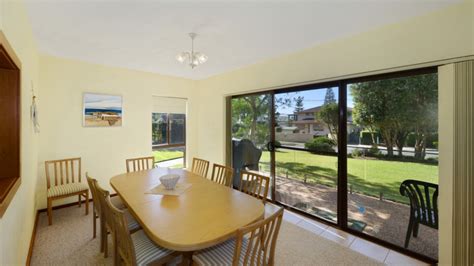 Moana 3 3140 Avoca Drive Avoca Beach Nsw 2251 Property George