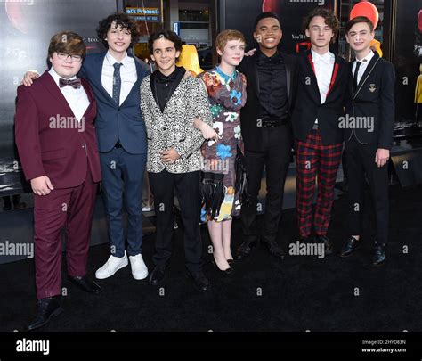 Jeremy Ray Taylor Finn Wolfhard Jack Dylan Grazer Sophia Lillis