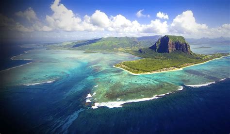 Must Visit Mauritius This Holiday Season