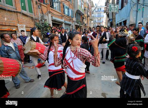 Kathmandu Nepal 31st Oct 2016 Newari People Dance In A Traditional