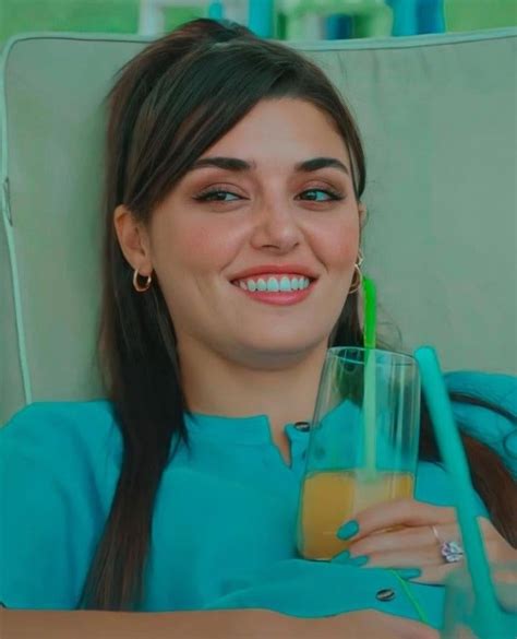 Hande Ercel Cute And Sexy R Handeercelx