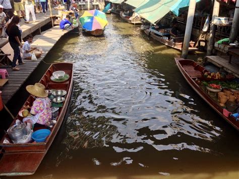 Visiting the Taling Chan Floating Market in Bangkok with a Baby - Nila ...