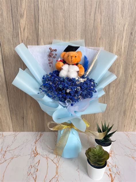 M Size Customize Graduation Bear Cotton Baby Breath Bouquet For