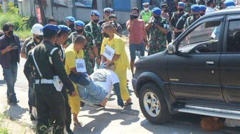 Rekonstruksi Tabrak Lari Sadis Nagreg Oleh 3 Oknum Tni Ibu Korban