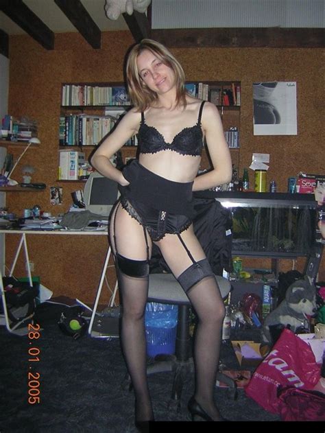 Amateur Blonde Small Tits Belle41 1600x1200 Porn Pic