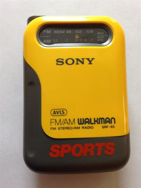 Sony Srf85 Sports Walkman Am Fm Stereo Radio Electronics