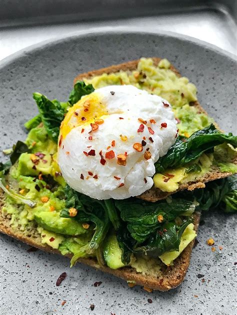 Spinach And Avocado Toast With Egg