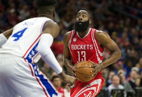 Harden alcança feito inédito Nenê encara Embiid e Rockets vencem