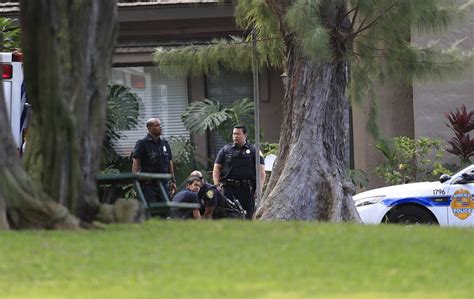 2 Honolulu Officers Killed 7 Diamond Head Homes Destroyed As Man’s Eviction Leads To Mayhem