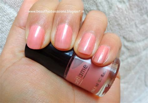 Oriflame Pure Color Nail Paint Nude Pink Review NOTD Beauty Obsessions