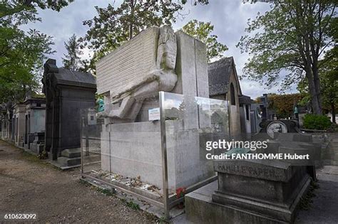 Oscar Wilde Exhibition In Paris Photos And Premium High Res Pictures