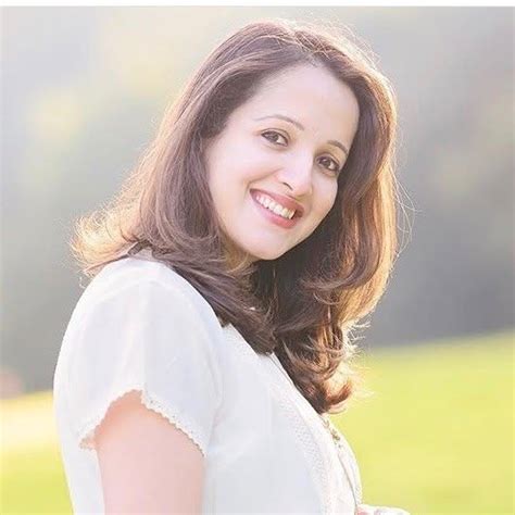 Manisha Anand Uk Lifestyle And Travel Manishaanand • Threads Say More