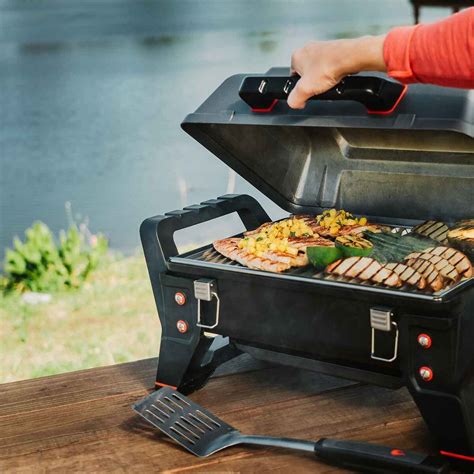 Char Broil Grill2go X200 Tru Infrared Portable Gas Grill Sportsman S Warehouse