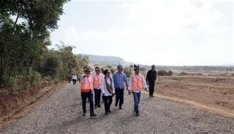 Banyak Pesanan Gerbong Inka Bangun Pabrik Kereta Api Terbesar Se Asia