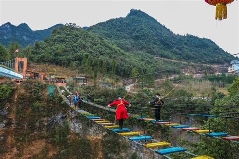 鹤峰石龙洞村：乡村旅游热带动乡村经济蓬勃发展长江云 湖北网络广播电视台官方网站