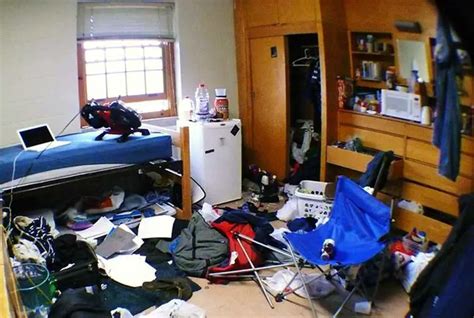 How To Clean A Messy Room And Declutter Your Life