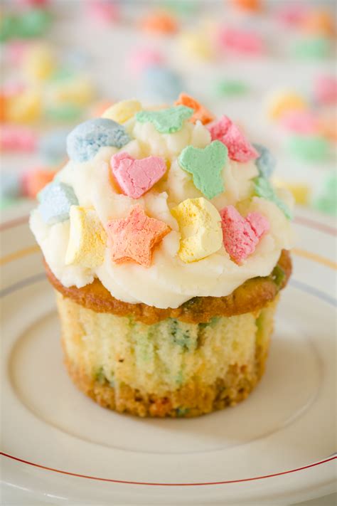 Lucky Charms Cupcakes For St Patrick S Day Cupcake Project