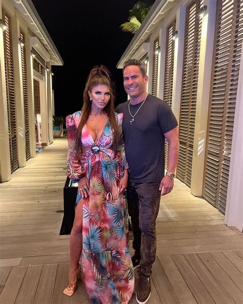Rhonj Star Teresa Giudice Flaunts Fit Figure In Revealing Pink Bikini