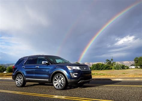 2016 Ford Explorer Platinum - The Awesomer