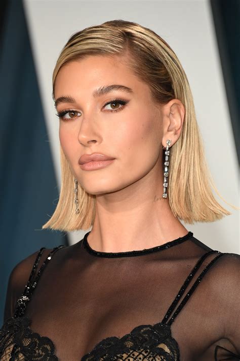 Hailey Bieber Hailey Bieber Looks Chic In All Black Ahead Of A Lunch While We Are