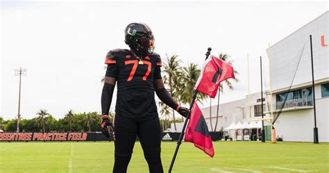 Deryc Plazz Gets A Home Visit By The Miami Hurricanes Coaching Staff