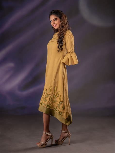 Natural Dyed Double Layered Kurti With Thread And Sequins Embroidery