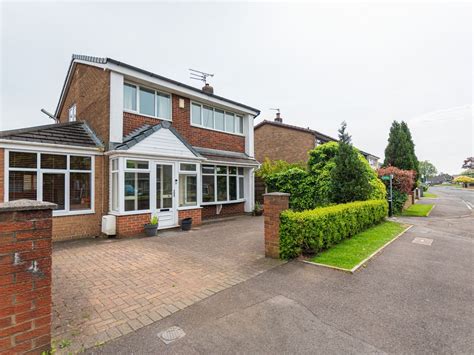 3 Bed Detached House For Sale In Chestnut Drive South Leigh Wn7 £