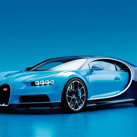 Download Wallpaper 1280x1280 Bugatti Chiron Side View Blue Ipad