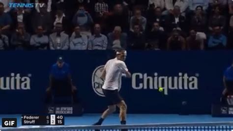 Roger Federer Hits Stunning Backhand