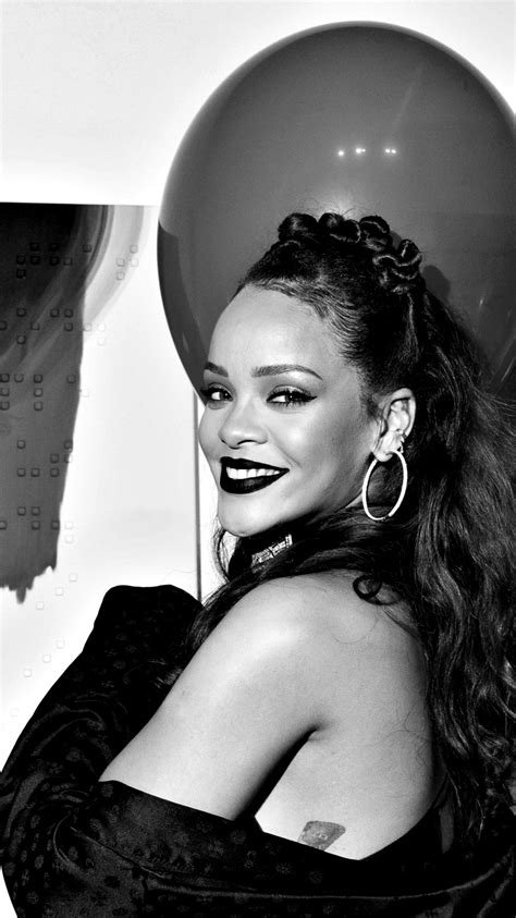 Rihanna Hd Wallpaper Desktop - HD Wallpaper