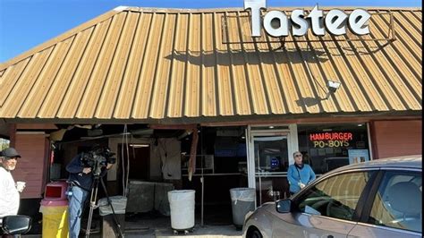 Thieves smash car into New Orleans donut shop, steal ATM inside : r ...