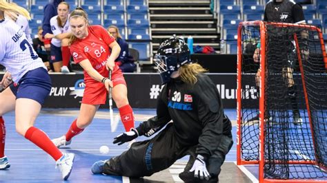 Unihockey Frauen Feiern Erfolgreichen Wm Auftakt Baseljetzt