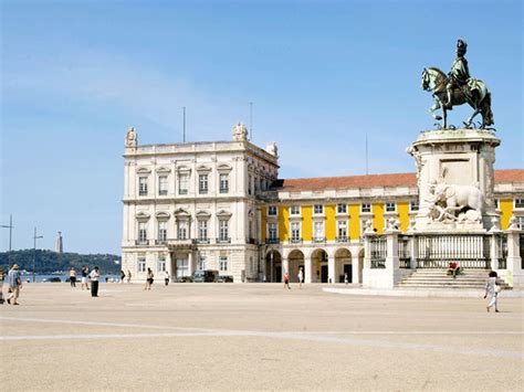 Praça do Comércio also known as Terreiro do Paço Lisbon Shopping