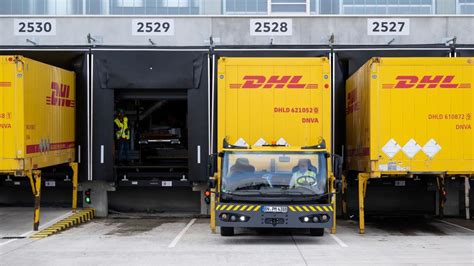 DHL nimmt neues Paketzentrum in Neumünster in Betrieb WELT