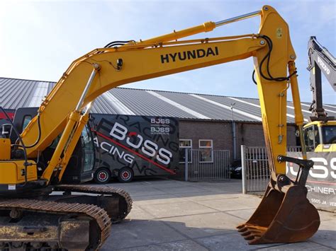 Hyundai Robex Lc A Kettenbagger Boss Machinery