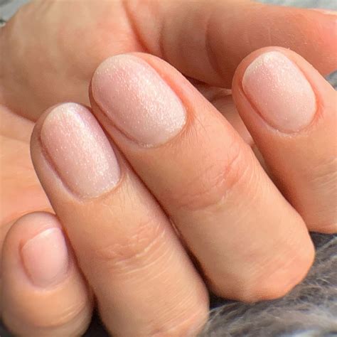 Nude Design Mit Glitzer Nails Beauty