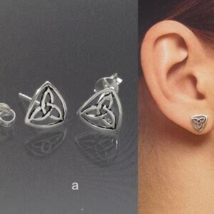 Sterling Silver TRIQUETRA CELTIC KNOT Earrings Triquera In Pyramida