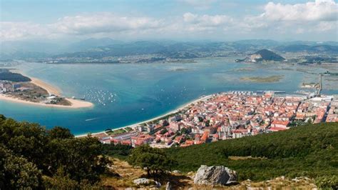 Disfruta De La Feria De La Anchoa Y Conserva De Cantabria Viajar