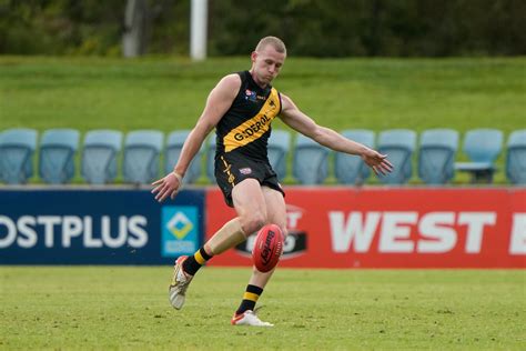 Sanfl Rd Glenelg Reserves Vs Cdfc Flickr