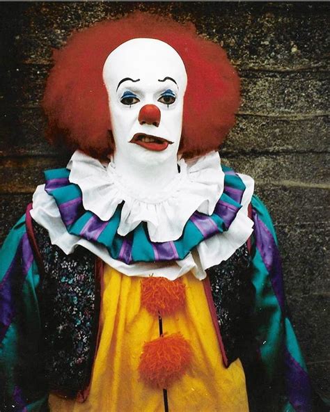 Tim Curry Pennywise In A Rare Never Before Seen Behind The Scenes