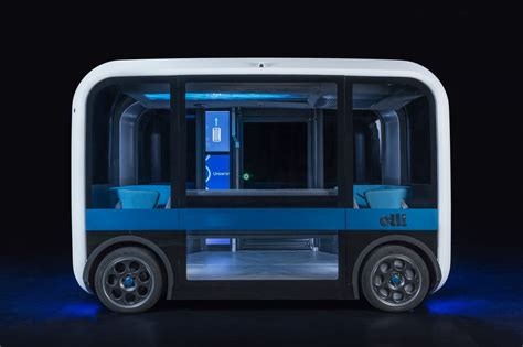 Беспилотный автобус с ИИ напечатали на 3D-принтере