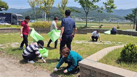 합천군 쌍책면 주민자치위원회 회의 개최 및 환경정화 활동 실시