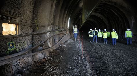 Las imágenes de la construcción del túnel de Oural