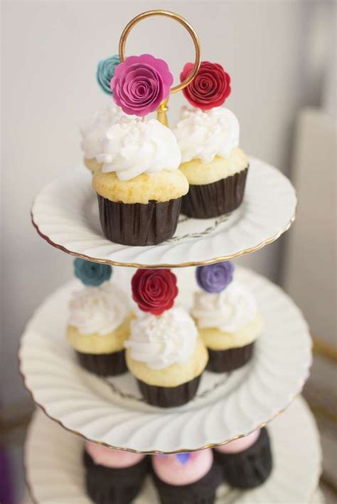 Rose Cupcakes At A Mary Poppins Birthday Party See More Party Planning