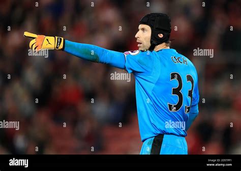 Arsenal Goalkeeper Petr Cech Stock Photo Alamy