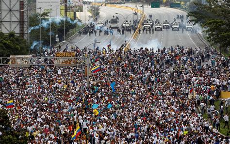 Manifestantes contra e pró Maduro vão às ruas na Venezuela Mundo G1