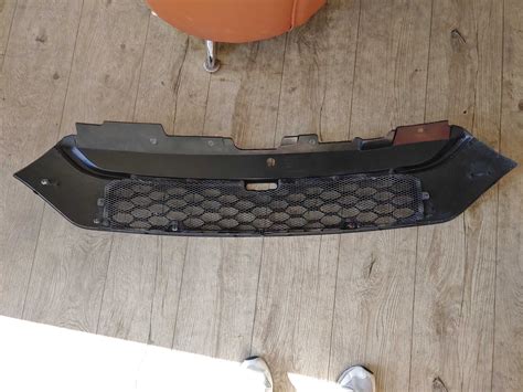 Atrapa Ch Odnicy Grill Iveco Daily Mni W Olx Pl